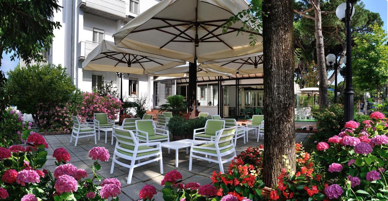 Hotel Suisse Milano Marittima Zewnętrze zdjęcie