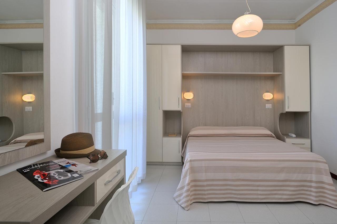 Hotel Suisse Milano Marittima Zewnętrze zdjęcie