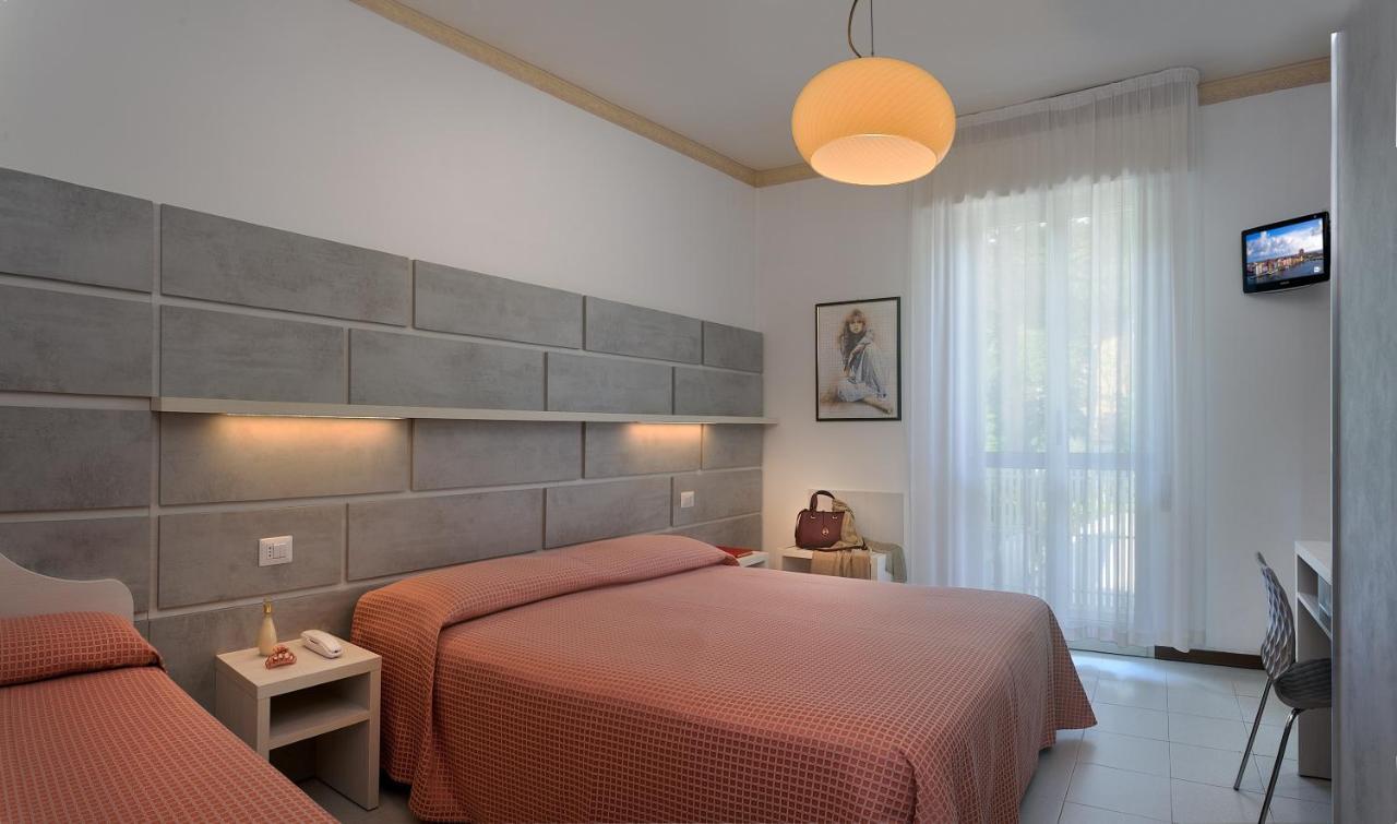 Hotel Suisse Milano Marittima Zewnętrze zdjęcie